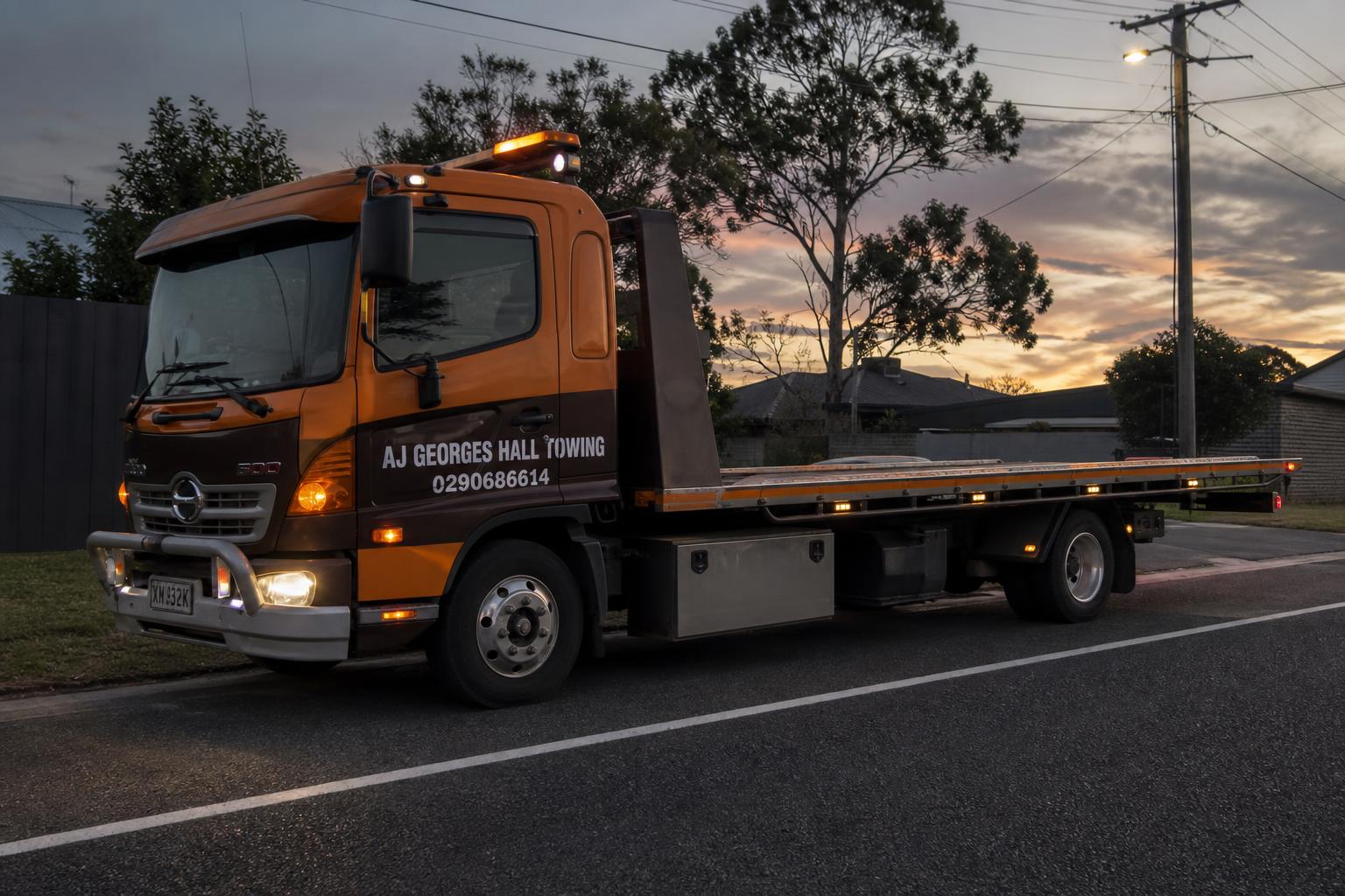 AJ Georges Hall Towing tow truck with phone number 0290686614